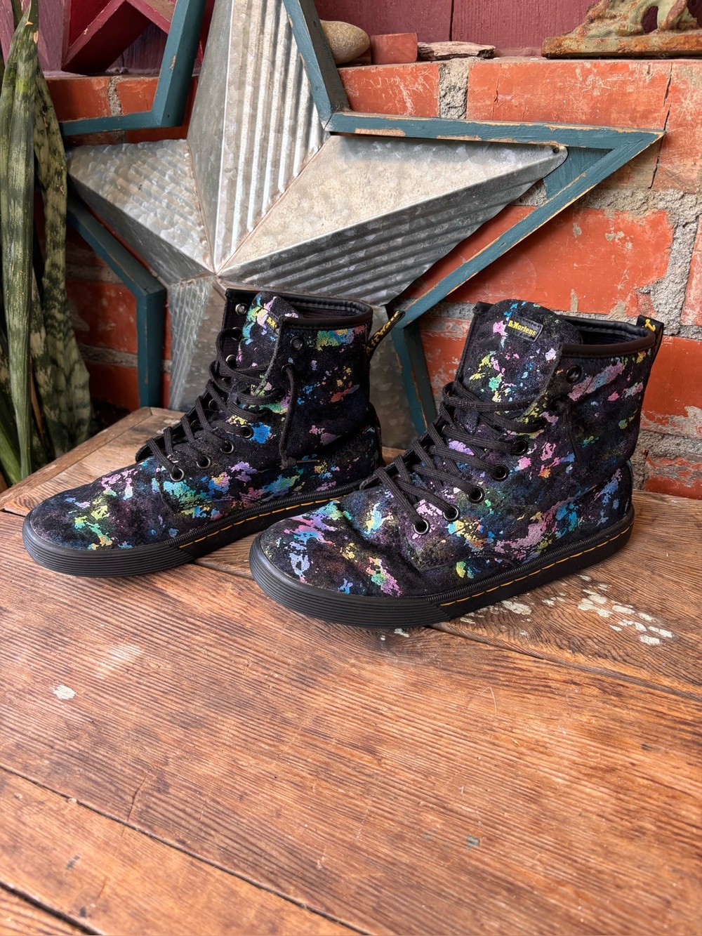 Dr. Martens Sheridan Black w/ Confetti Suede Colorway High-Top Boots Womens Sz 7